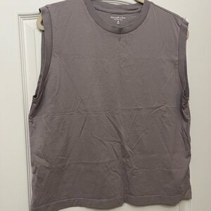 Sleeveless Gray Top A & F Essential Tee
